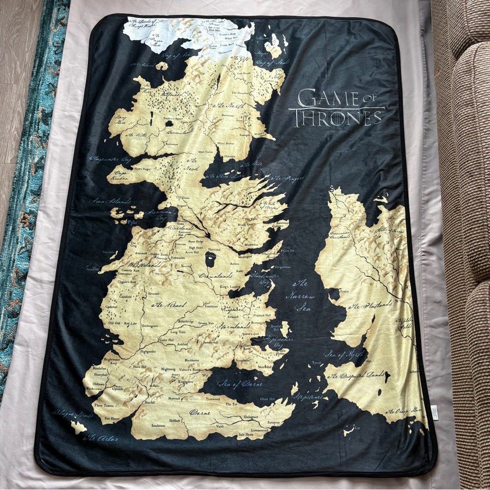 Game of Thrones Westeros Map Throw – Official HBO Licensed